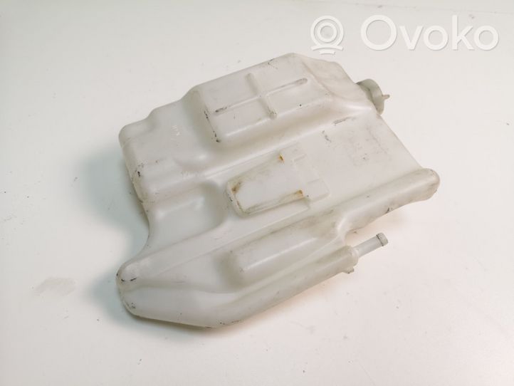 Honda CR-V Windshield washer fluid reservoir/tank 