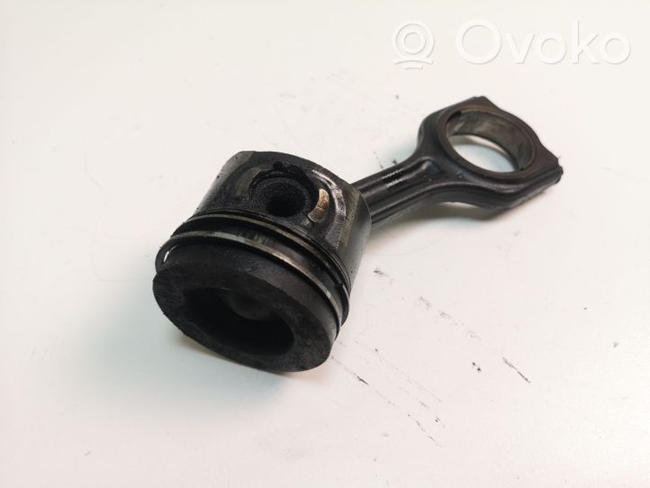 Ford Focus Piston 