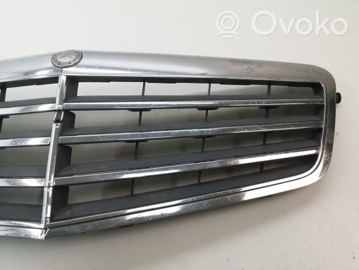 Mercedes-Benz E W212 Grille de calandre avant A2128800183