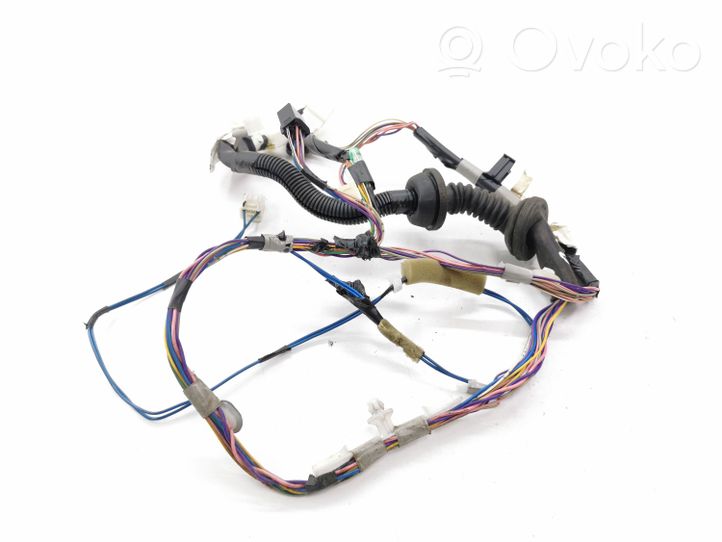 Toyota Corolla Verso AR10 Cableado de puerta delantera 821510F020