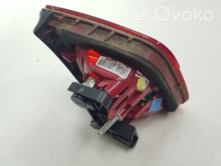 Citroen C5 Luci posteriori del portellone del bagagliaio 9687582980