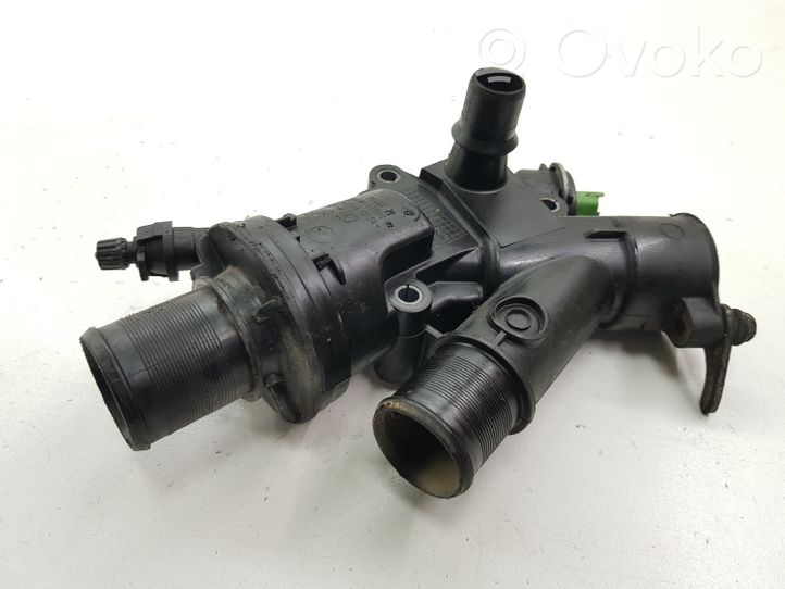 Peugeot 5008 Boîtier de thermostat / thermostat 9682141580