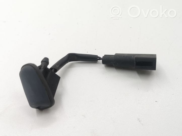 Ford Grand C-MAX Windshield washer spray nozzle 