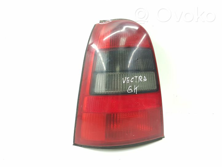 Opel Vectra B Aizmugurējais lukturis virsbūvē 09153153