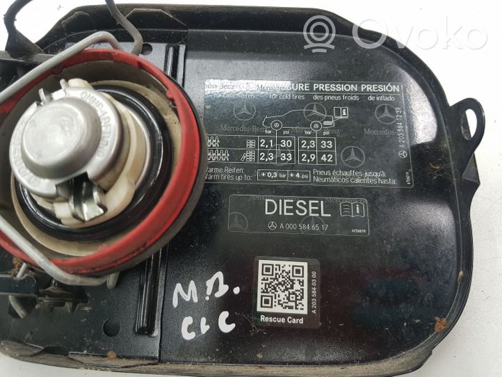 Mercedes-Benz CLC CL203 Bouchon, volet de trappe de réservoir à carburant A0005846517