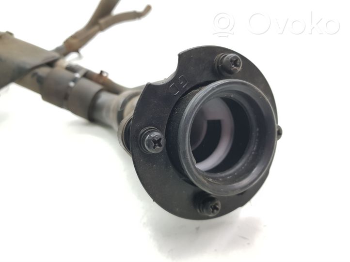 Hyundai i30 Tubo e bocchettone per riempimento serbatoio del carburante 31030A6XXX