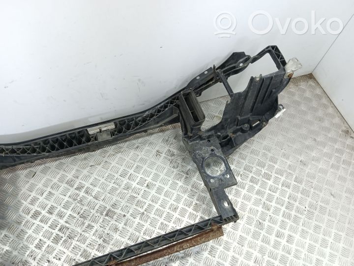 Audi A8 S8 D3 4E Pannello di supporto del radiatore 