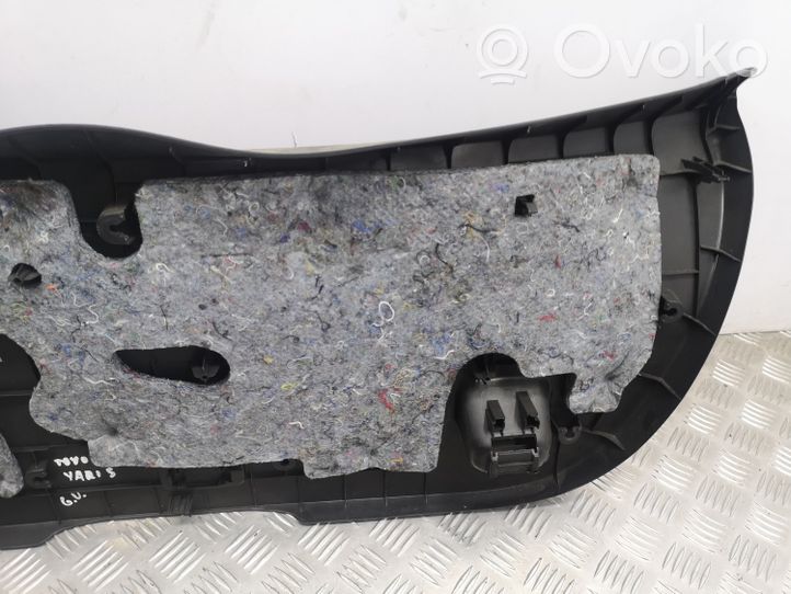 Toyota Yaris Apdaila galinio dangčio 