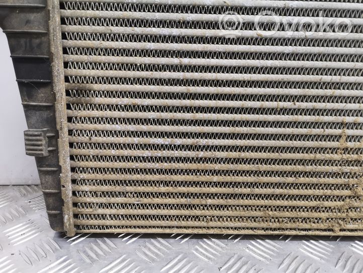 Audi A6 Allroad C5 Radiateur de refroidissement 