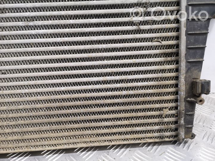 Audi A6 Allroad C5 Radiateur de refroidissement 