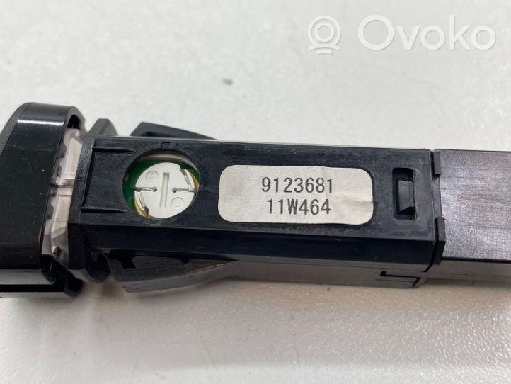 Volvo V60 Hazard light switch 9123681