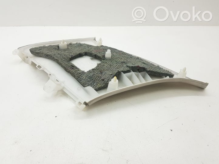 Toyota Corolla E120 E130 Rivestimento montante (C) 6247102130