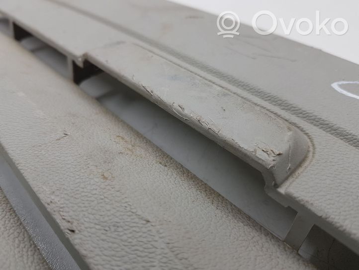 Chrysler Voyager Dolny panel schowka koła zapasowego F1028922A