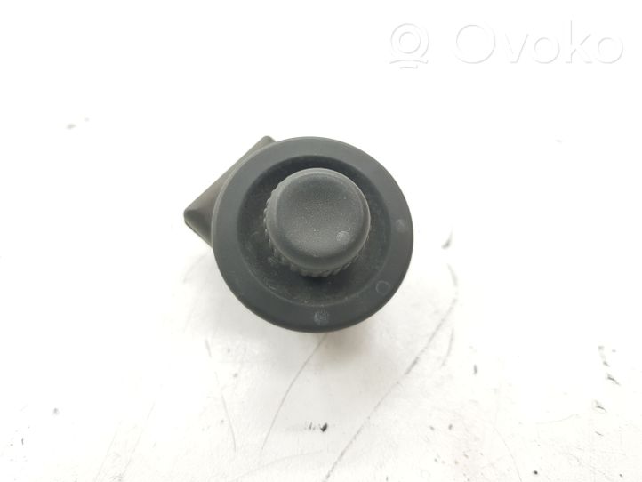 Renault Scenic I Bouton de commutateur rétroviseur latéral 7700432971C