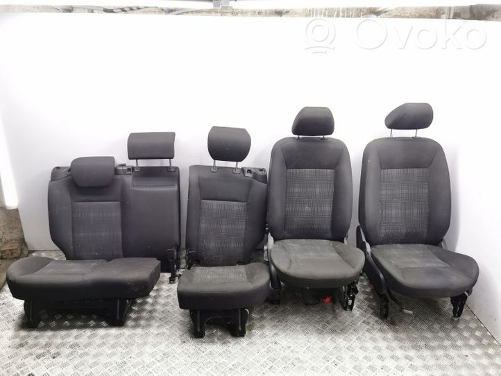 Mercedes-Benz A W169 Set interni 