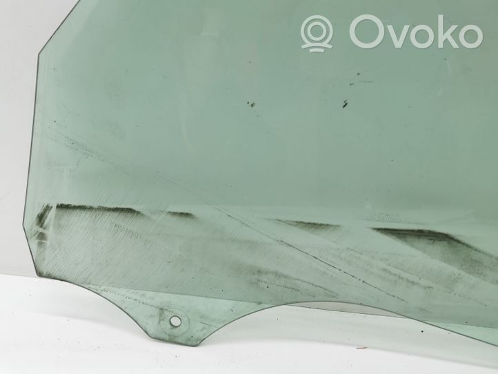 Citroen C4 Grand Picasso Front door window glass four-door E943R000016