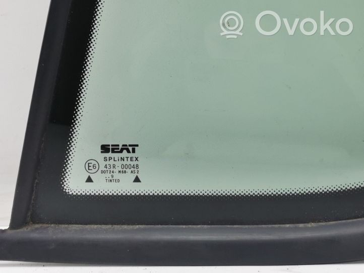 Seat Toledo II (1M) Vetro del deflettore posteriore E643R00048