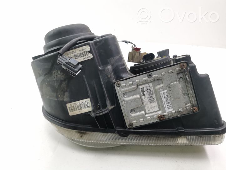 Chrysler 300 - 300C Phare frontale 04806167AF