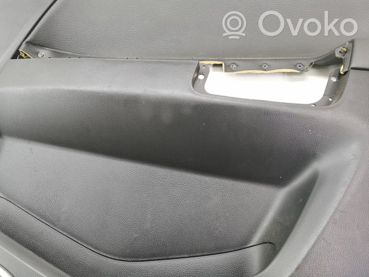 Opel Antara Обшивка задней двери P96812904