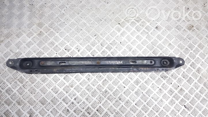 Peugeot 5008 Traverse inférieur support de radiateur 