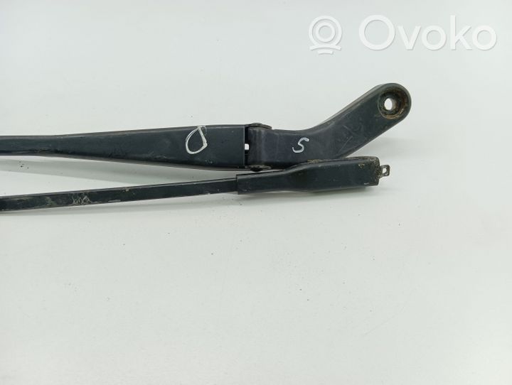 Mercedes-Benz A W169 Windshield/front glass wiper blade A1698201940