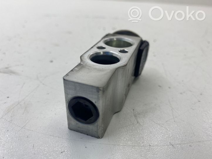 Toyota Avensis T250 Klimaventil Expansionsventil MF4475003050