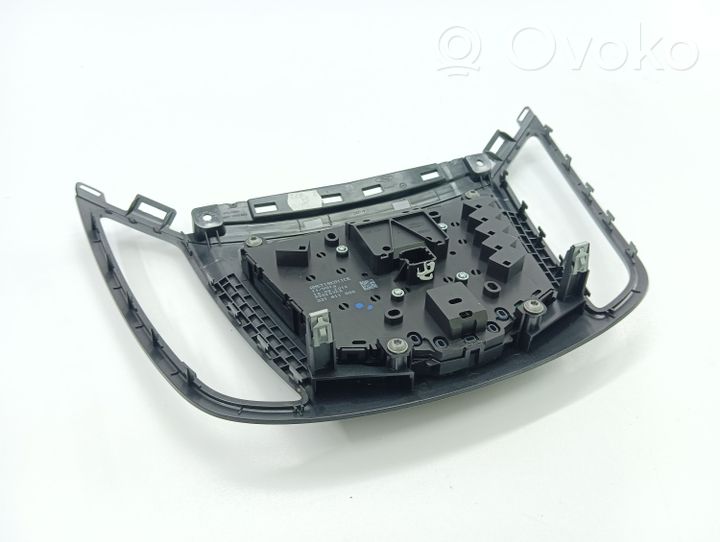 Ford C-MAX II Central console control unit AM5118835ACW