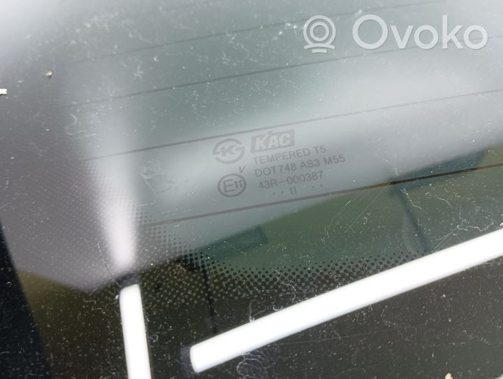 Chevrolet Captiva Opening tailgate glass E1143R000387