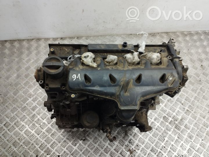 Volvo V70 Moottori 30677367