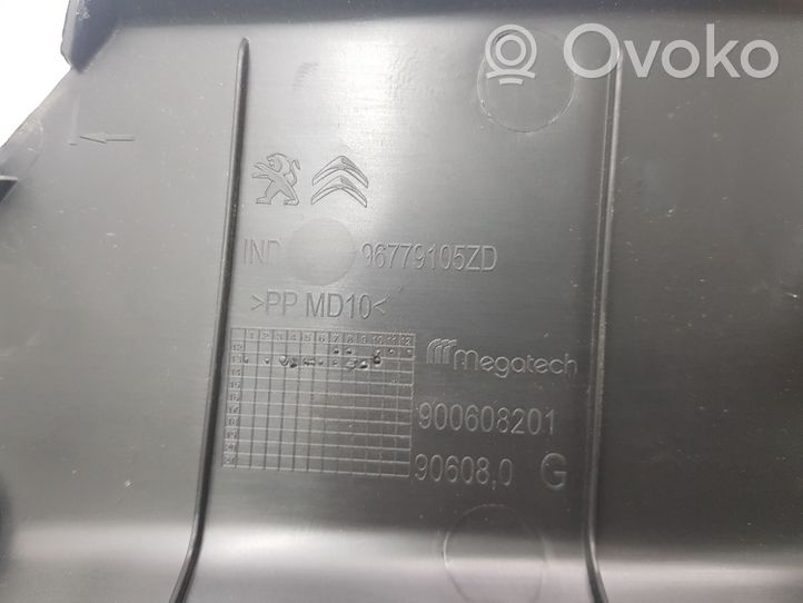 Citroen C4 II Picasso Apdaila bagažinės dangčio (komplektas) 96779105ZD