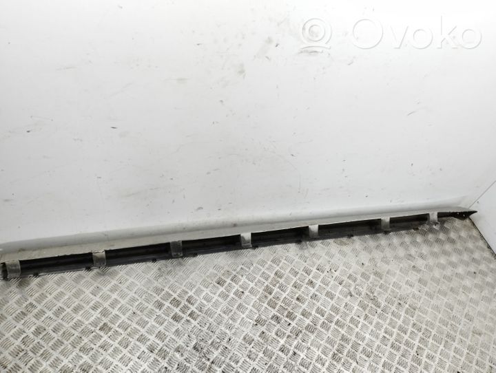 Chrysler Voyager Sill 