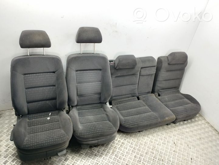 Volkswagen PASSAT B5.5 Set interni 