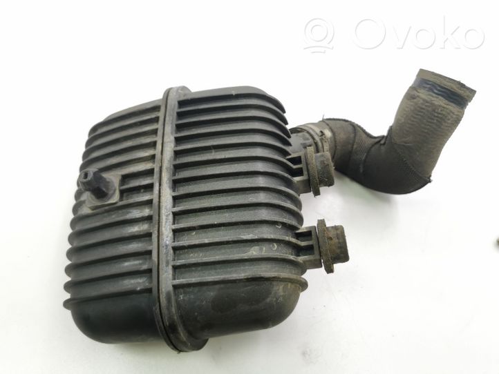 Audi A6 C7 Įsiurbimo rezonatorius 8K0129955A