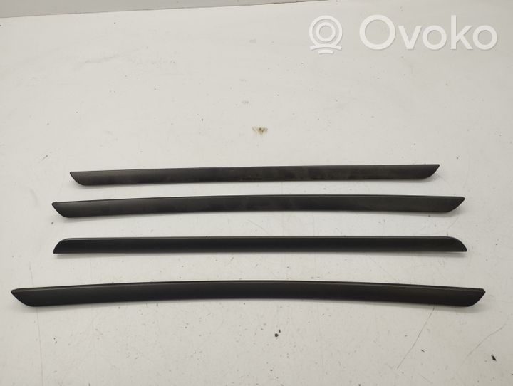 Volkswagen Golf V Set di rivestimento del pannello della portiera 1K4867440