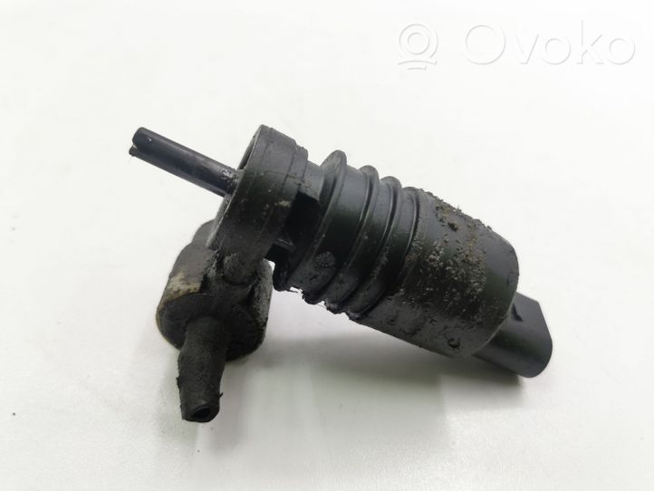 Citroen C-Crosser Pompe de lave-glace de pare-brise 3043125