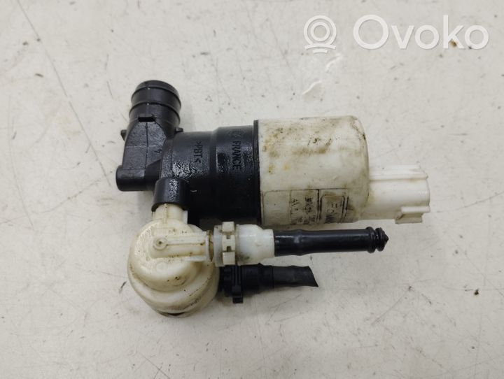 Ford C-MAX II Windscreen/windshield washer pump BK2117K624B