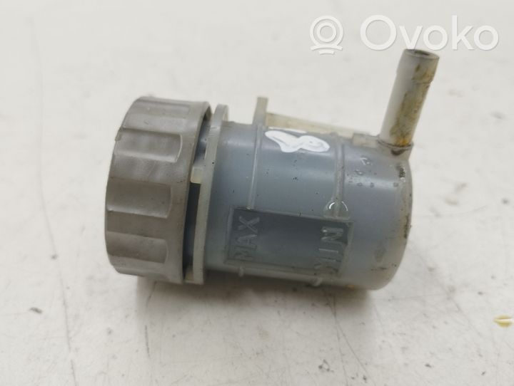 Honda CR-V Clutch fluid reservoir/tank 