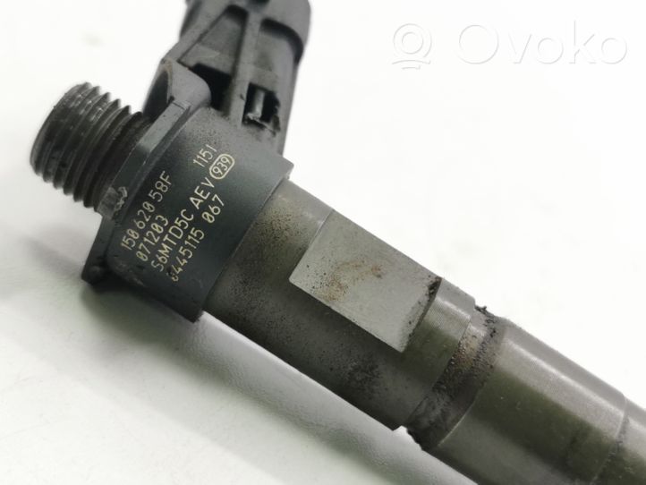 Chrysler Voyager Injecteur de carburant 15062058F