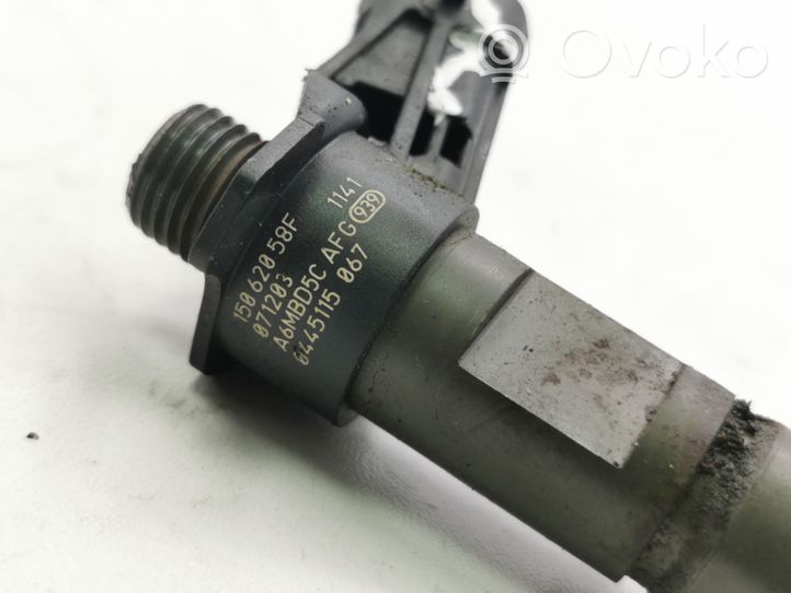 Chrysler Voyager Injecteur de carburant 15062058F