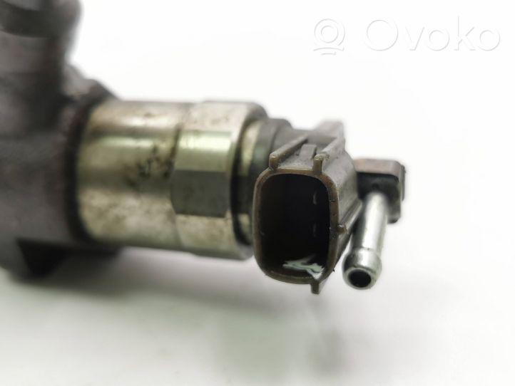 Mazda CX-7 Injecteur de carburant R2AA13H50