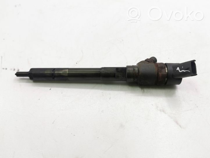 KIA Carens I Injecteur de carburant 3380027400