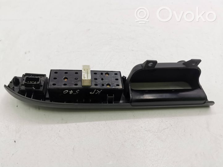 KIA Carens I Electric window control switch 4554901110