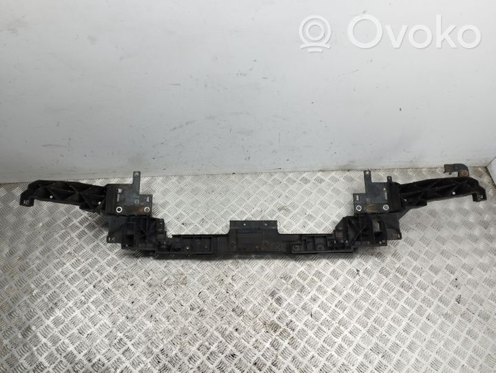 Nissan Murano Z50 Staffa del pannello di supporto del radiatore parte superiore 