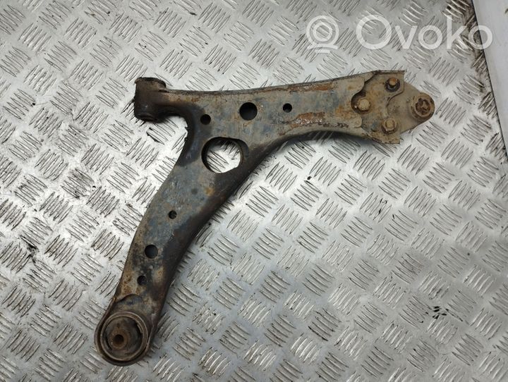 Toyota RAV 4 (XA20) Fourchette, bras de suspension inférieur avant 