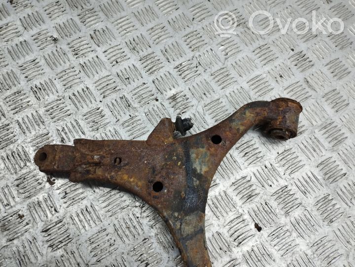 Honda CR-V Front lower control arm/wishbone 