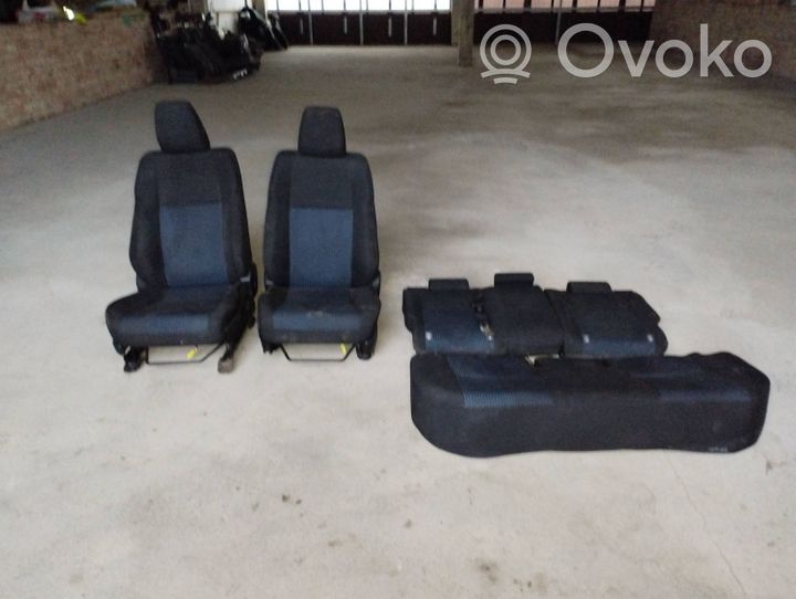 Toyota Auris E180 Set interni 