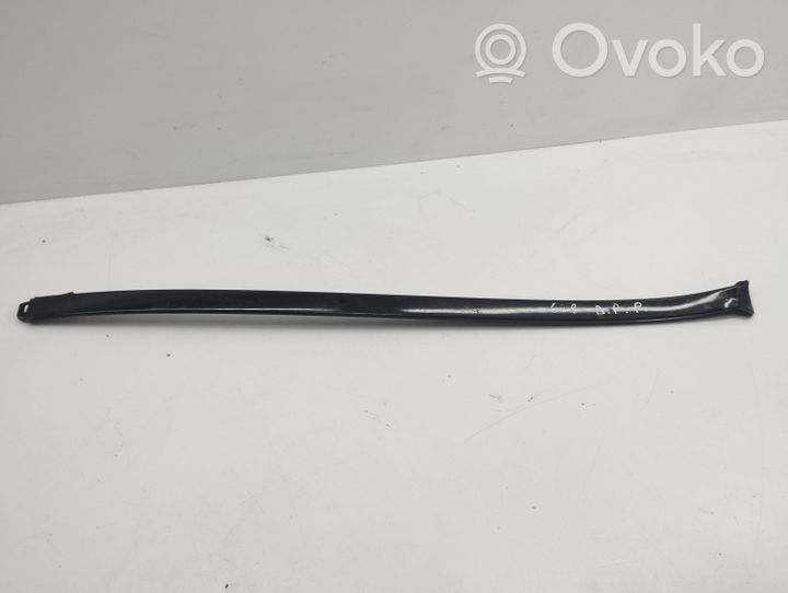 Mercedes-Benz C W204 Rivestimento parabrezza 