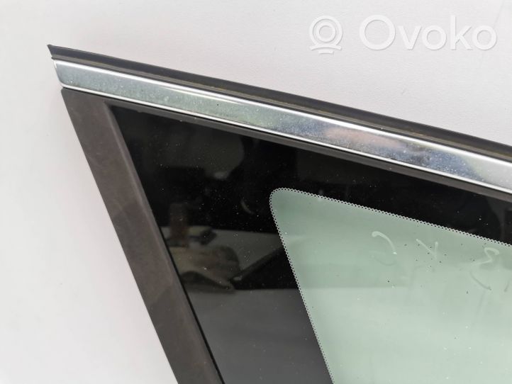 Volvo V60 Szyba karoseryjna drzwi tylnych 31218020