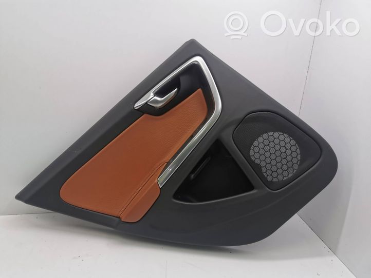 Volvo V60 Moldura del tarjetero de la puerta trasera 8635872