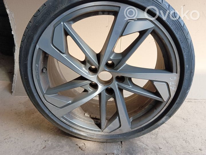 Audi A3 8Y Felgi aluminiowe R19 8y0601025R